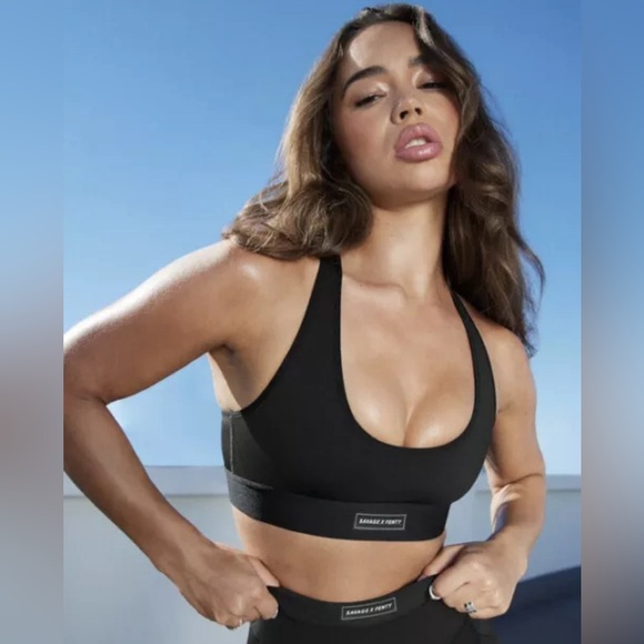 Savage X Fenty Lineup Low-Impact Sport Bra Sz XS Yoga Pilates Casual Raceback - Picture 2 of 8
